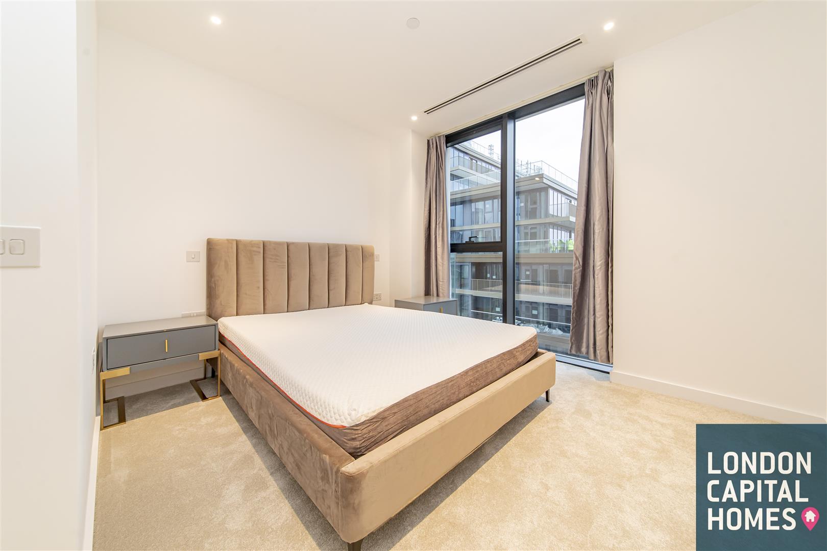 23 Gauging Square, London